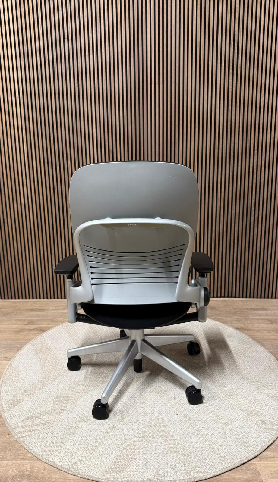 Steelcase Leap V2 Platinum Lentedeal
